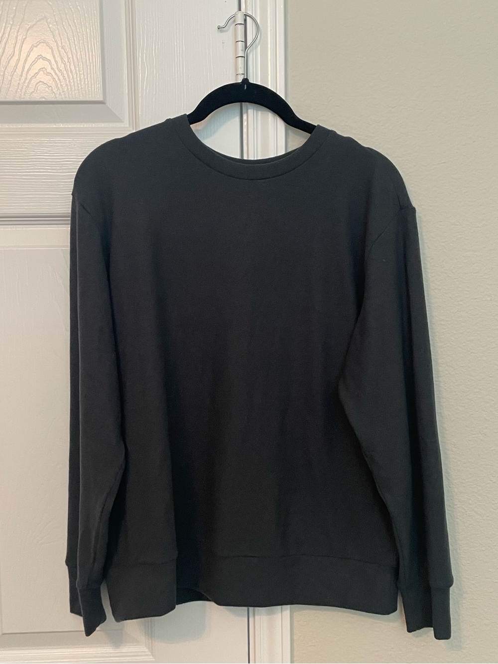Uniqlo Women’s Oversized Crewneck Sweater Dark Green
